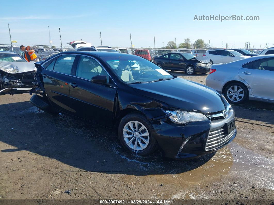 2017 Toyota Camry Le Черный vin: 4T1BF1FK5HU716396