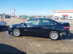 2017 Toyota Camry Le Черный vin: 4T1BF1FK5HU716396