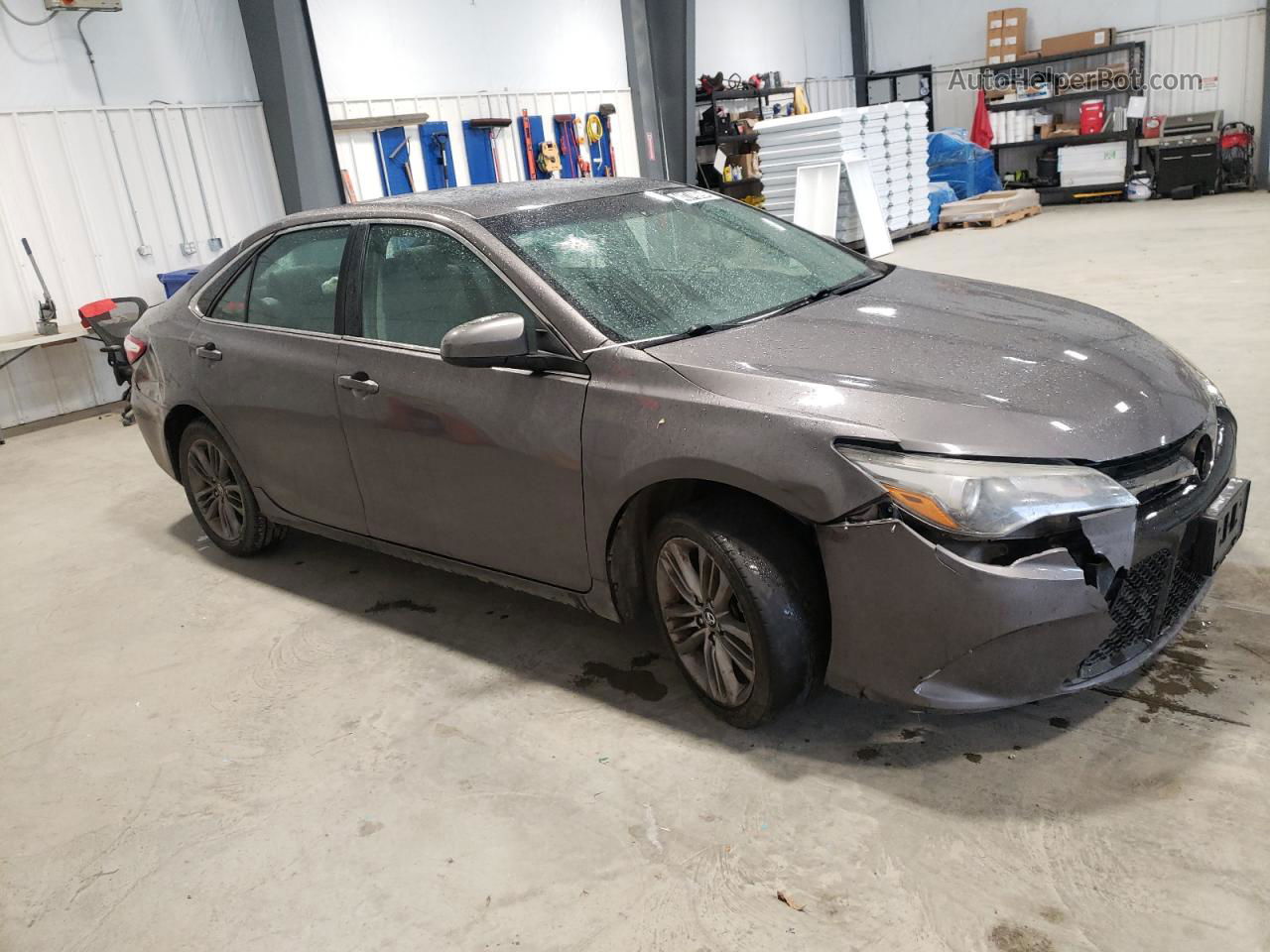 2017 Toyota Camry Le Gray vin: 4T1BF1FK5HU736714