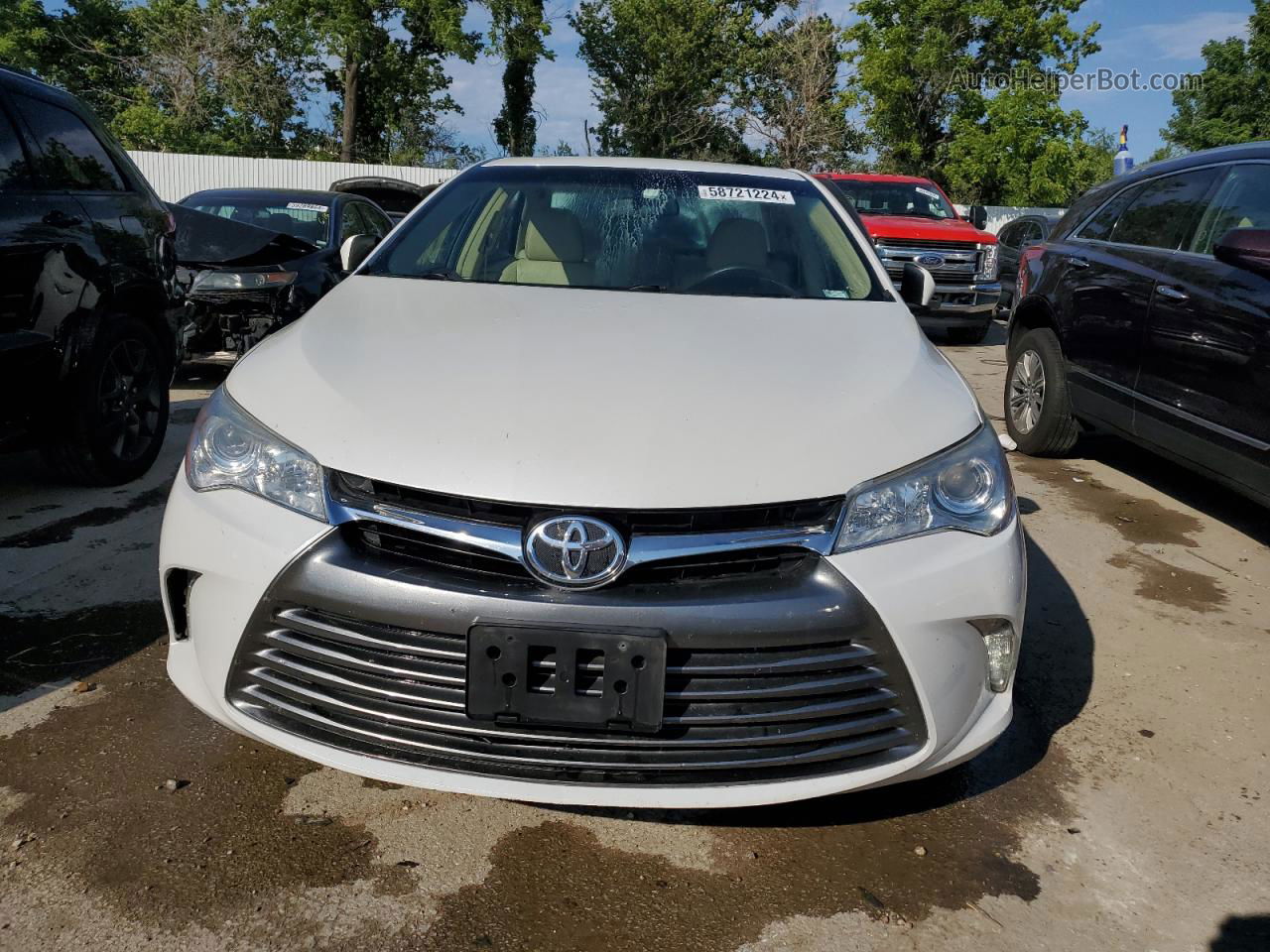 2017 Toyota Camry Le White vin: 4T1BF1FK5HU773715