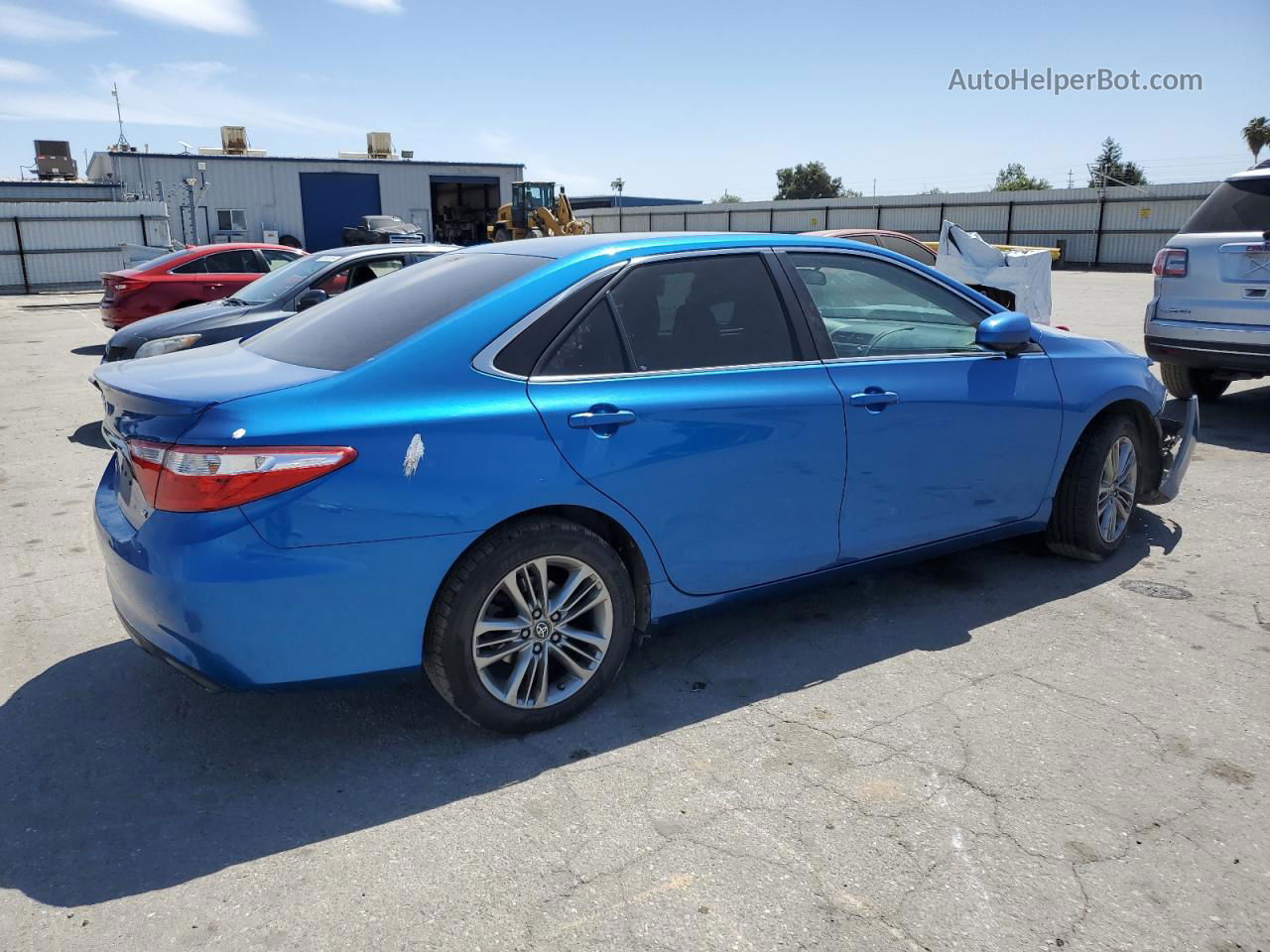 2017 Toyota Camry Le Blue vin: 4T1BF1FK5HU814084