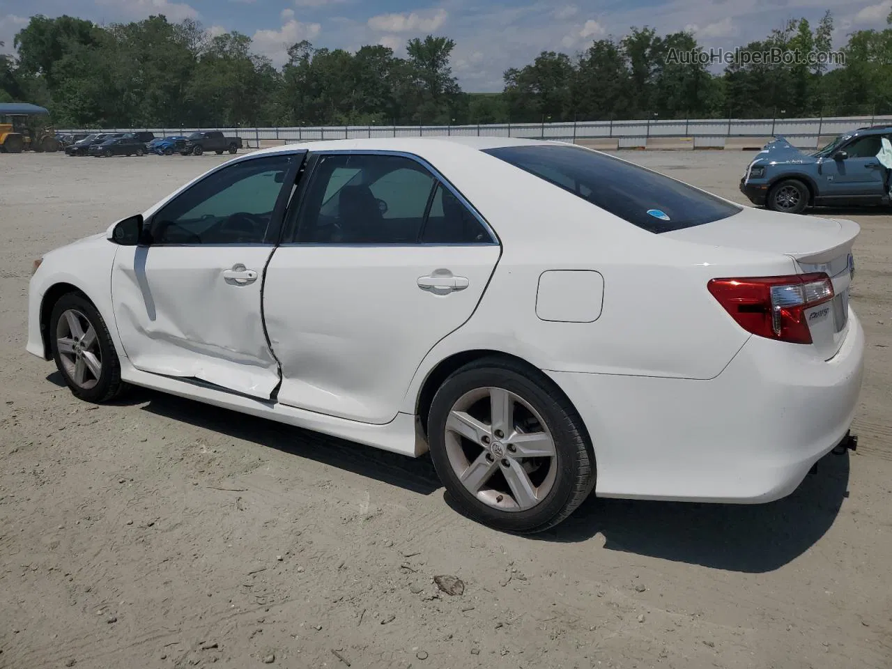 2012 Toyota Camry Base White vin: 4T1BF1FK6CU564055