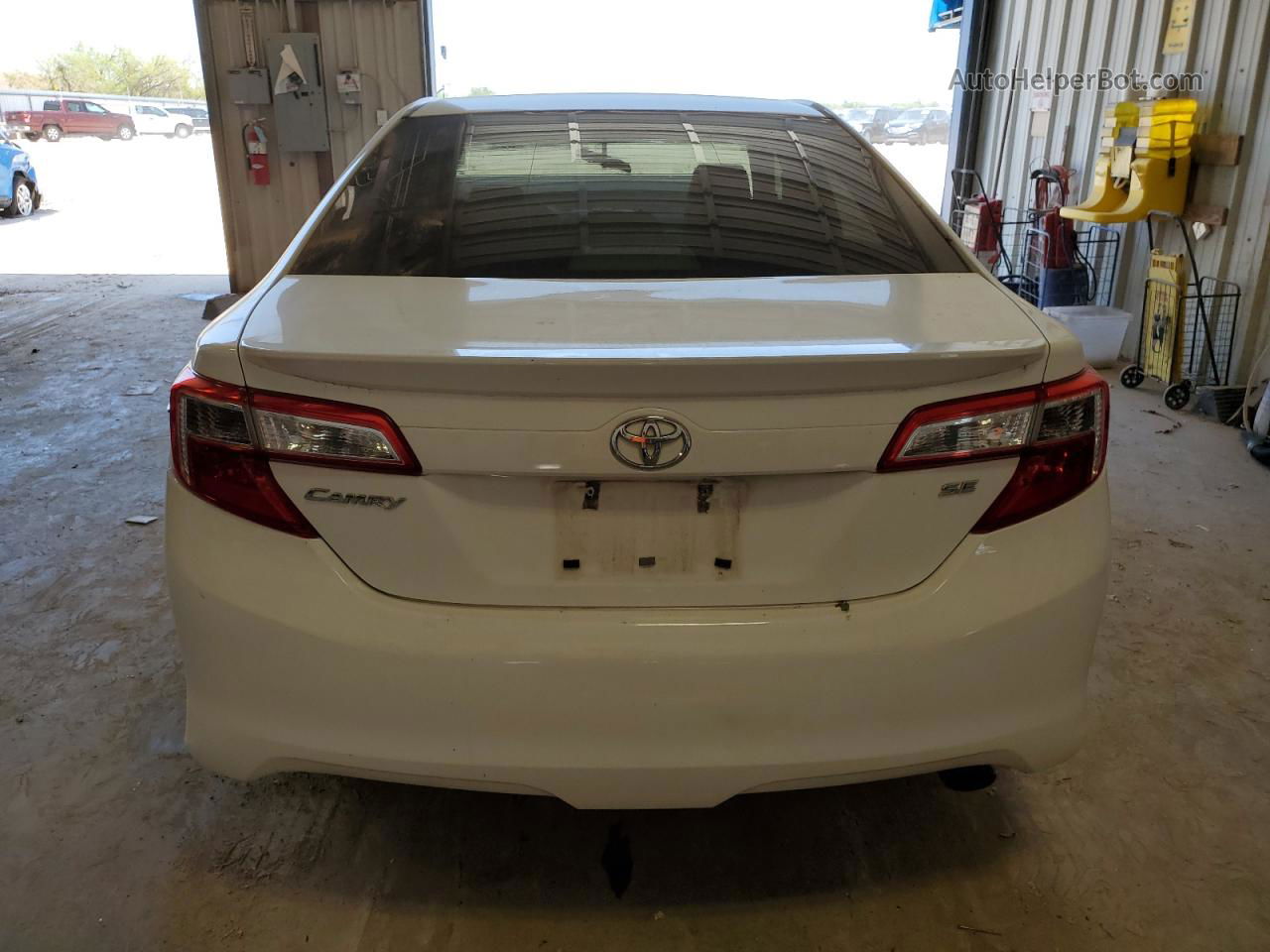 2014 Toyota Camry L Белый vin: 4T1BF1FK6EU745322