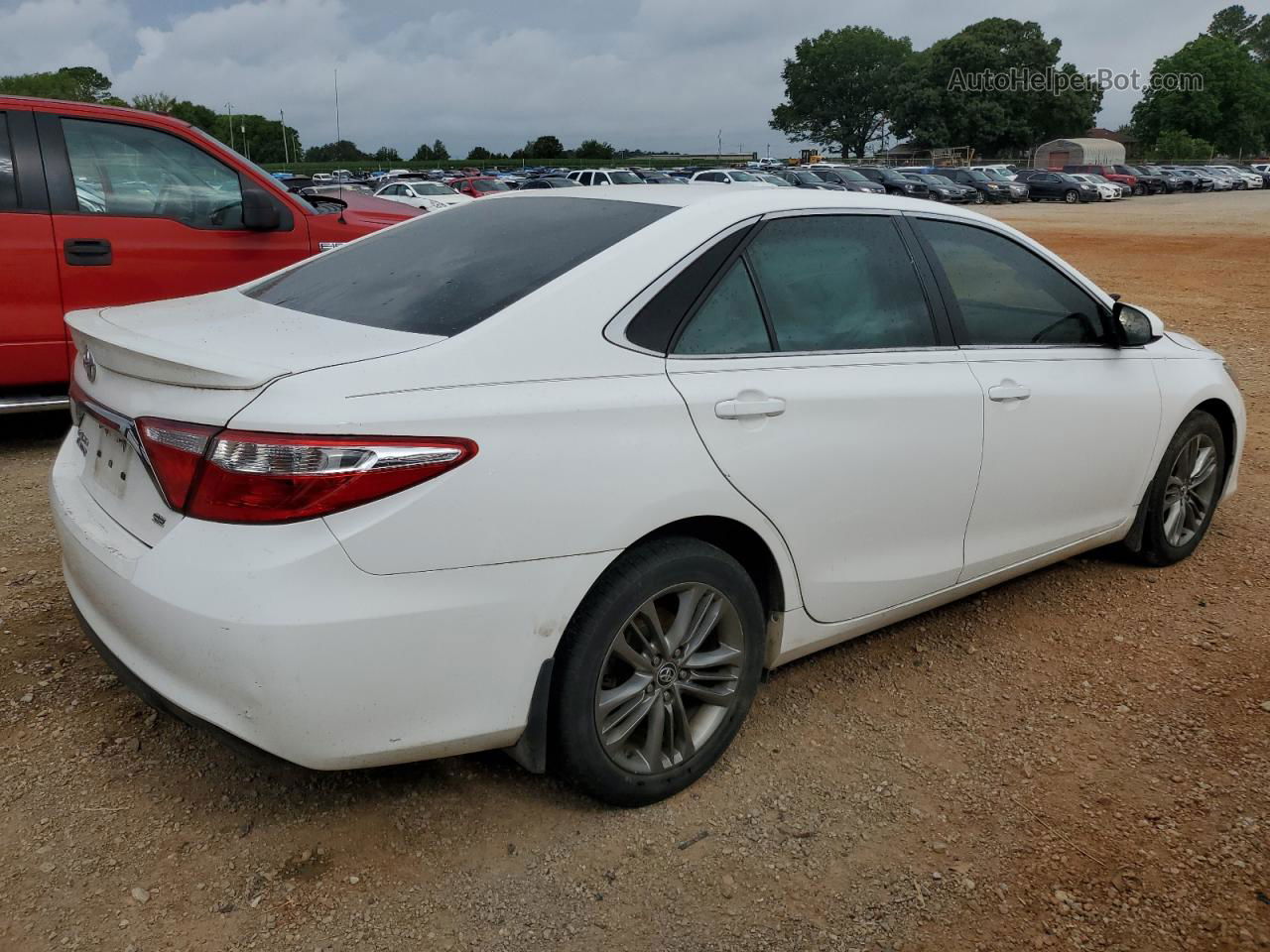 2016 Toyota Camry Le White vin: 4T1BF1FK6GU146536