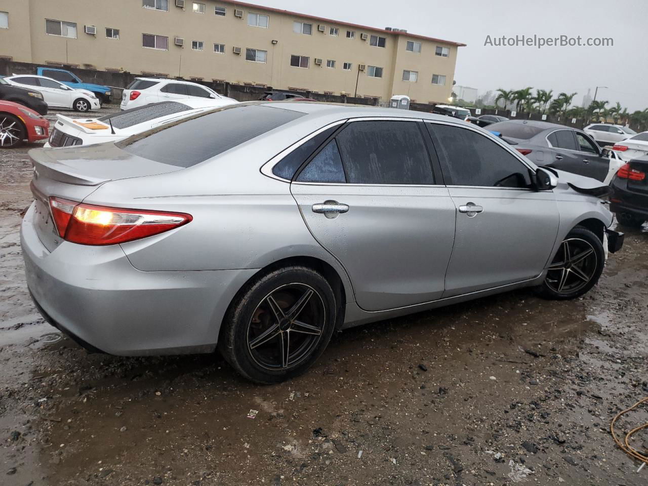 2016 Toyota Camry Le Silver vin: 4T1BF1FK6GU181254