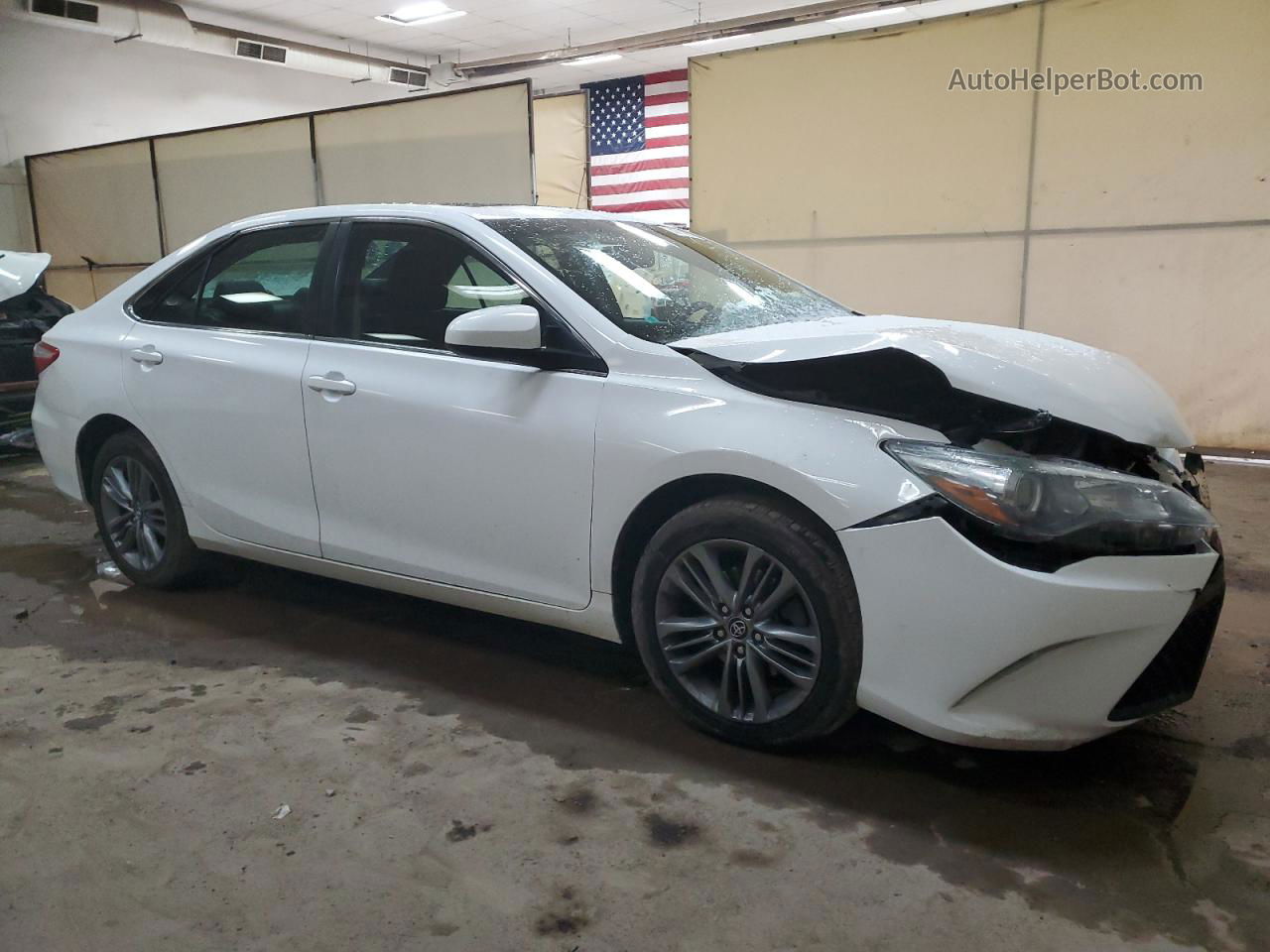 2016 Toyota Camry Le Белый vin: 4T1BF1FK6GU213880