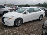 2016 Toyota Camry Le Белый vin: 4T1BF1FK6GU244269