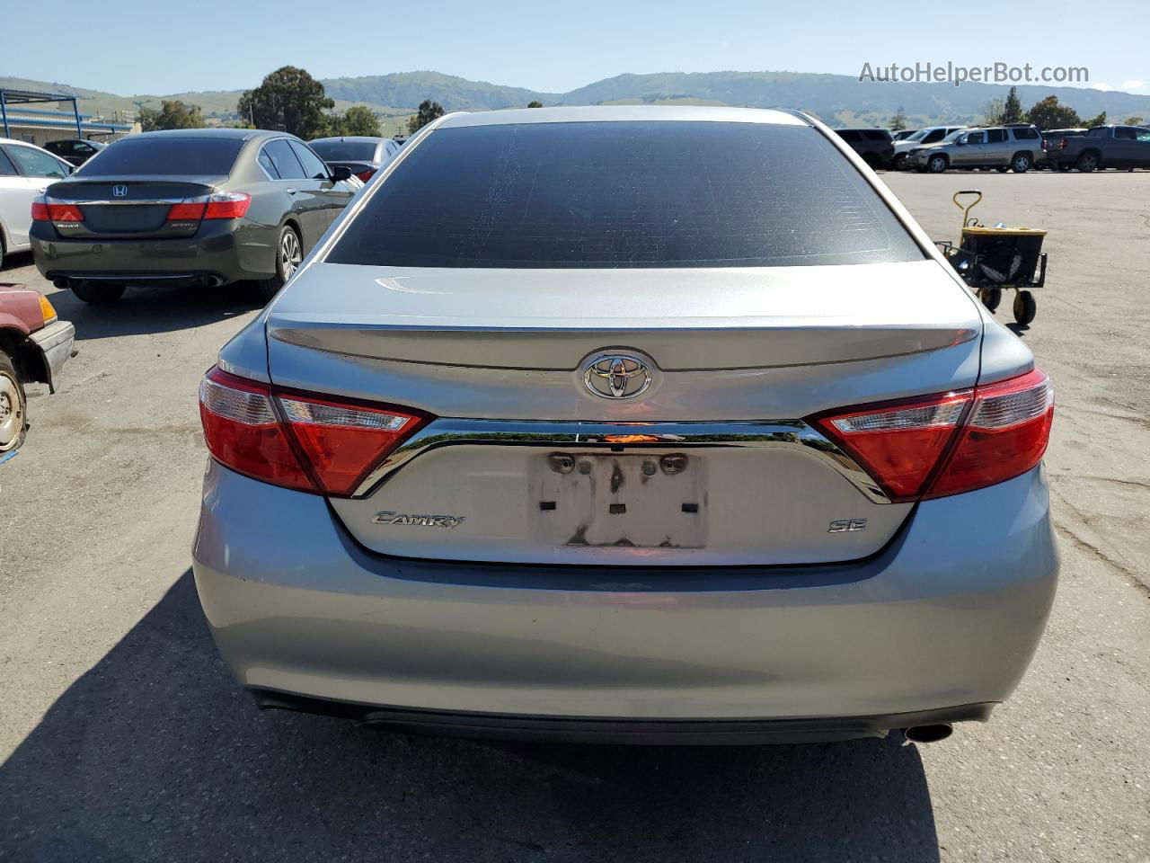 2016 Toyota Camry Le Silver vin: 4T1BF1FK6GU256096