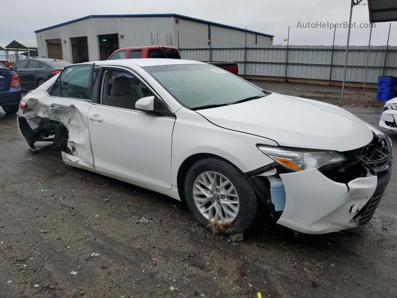 2016 Toyota Camry Le White vin: 4T1BF1FK6GU258303