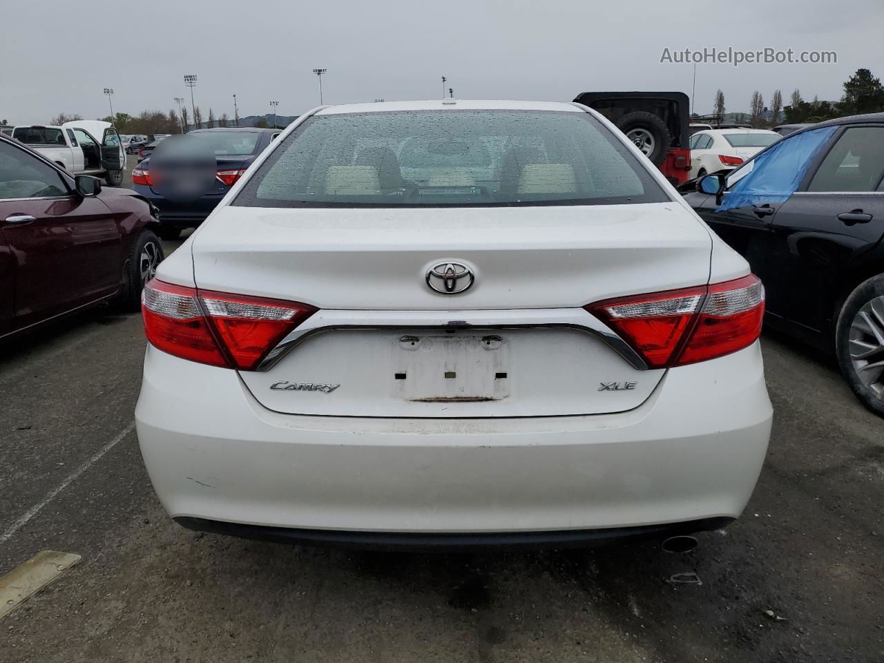 2016 Toyota Camry Le White vin: 4T1BF1FK6GU559167