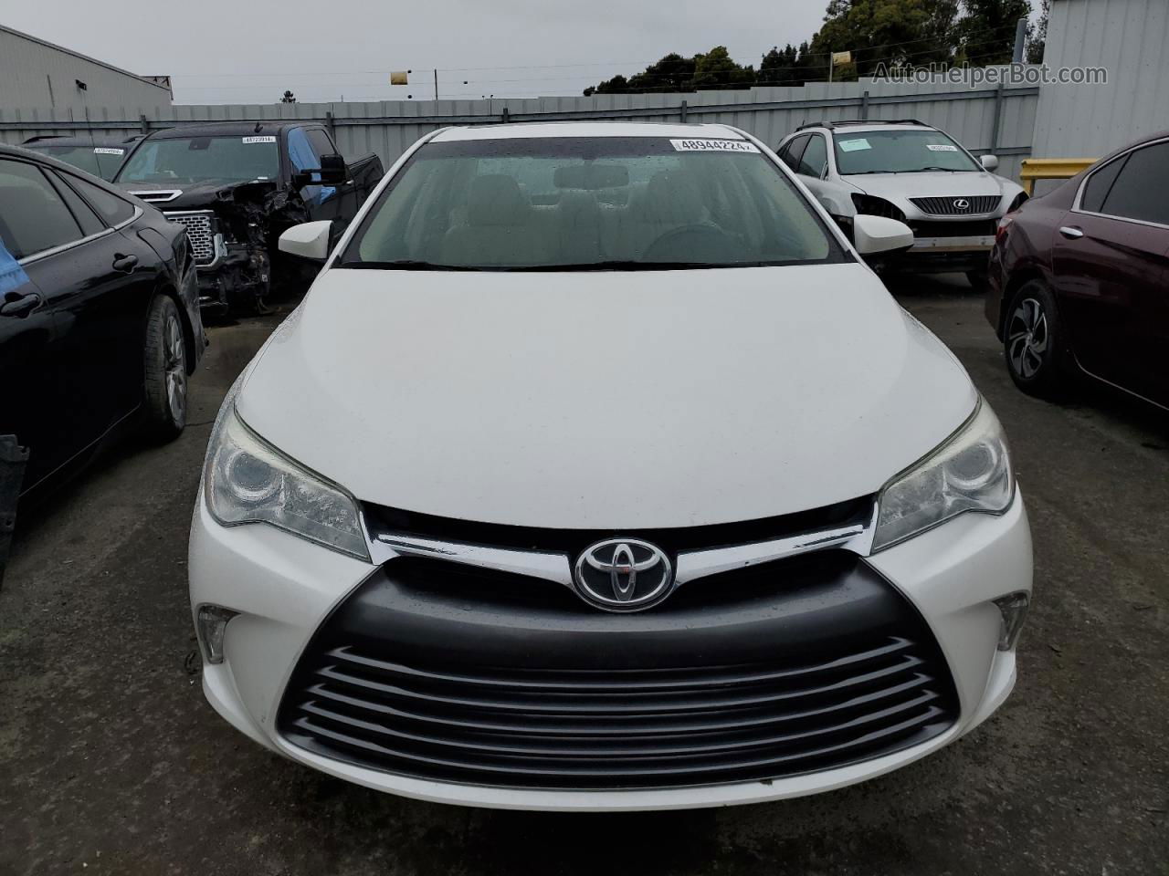 2016 Toyota Camry Le White vin: 4T1BF1FK6GU559167