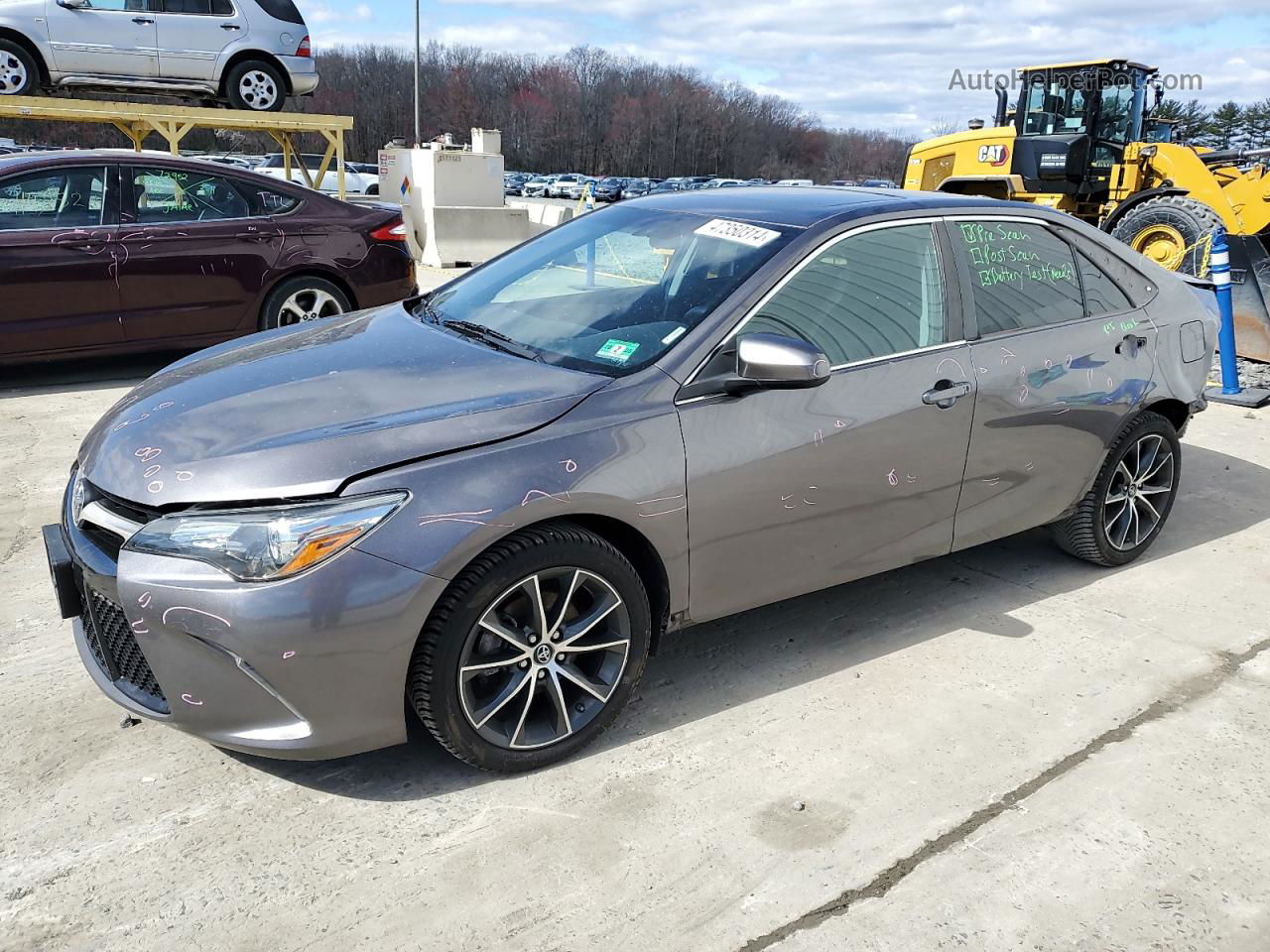 2016 Toyota Camry Le Gray vin: 4T1BF1FK6GU565910