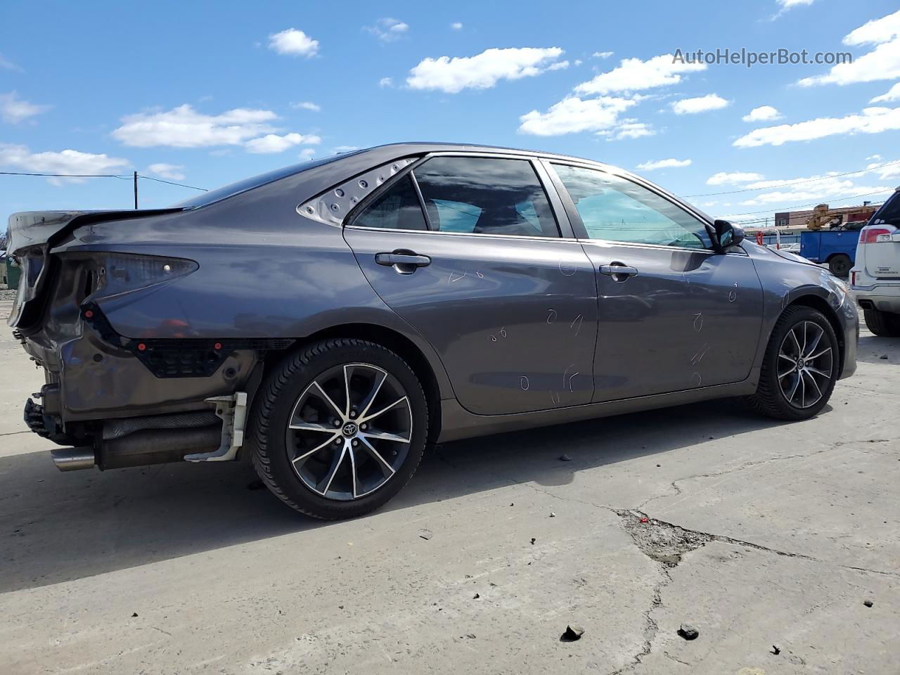 2016 Toyota Camry Le Gray vin: 4T1BF1FK6GU565910