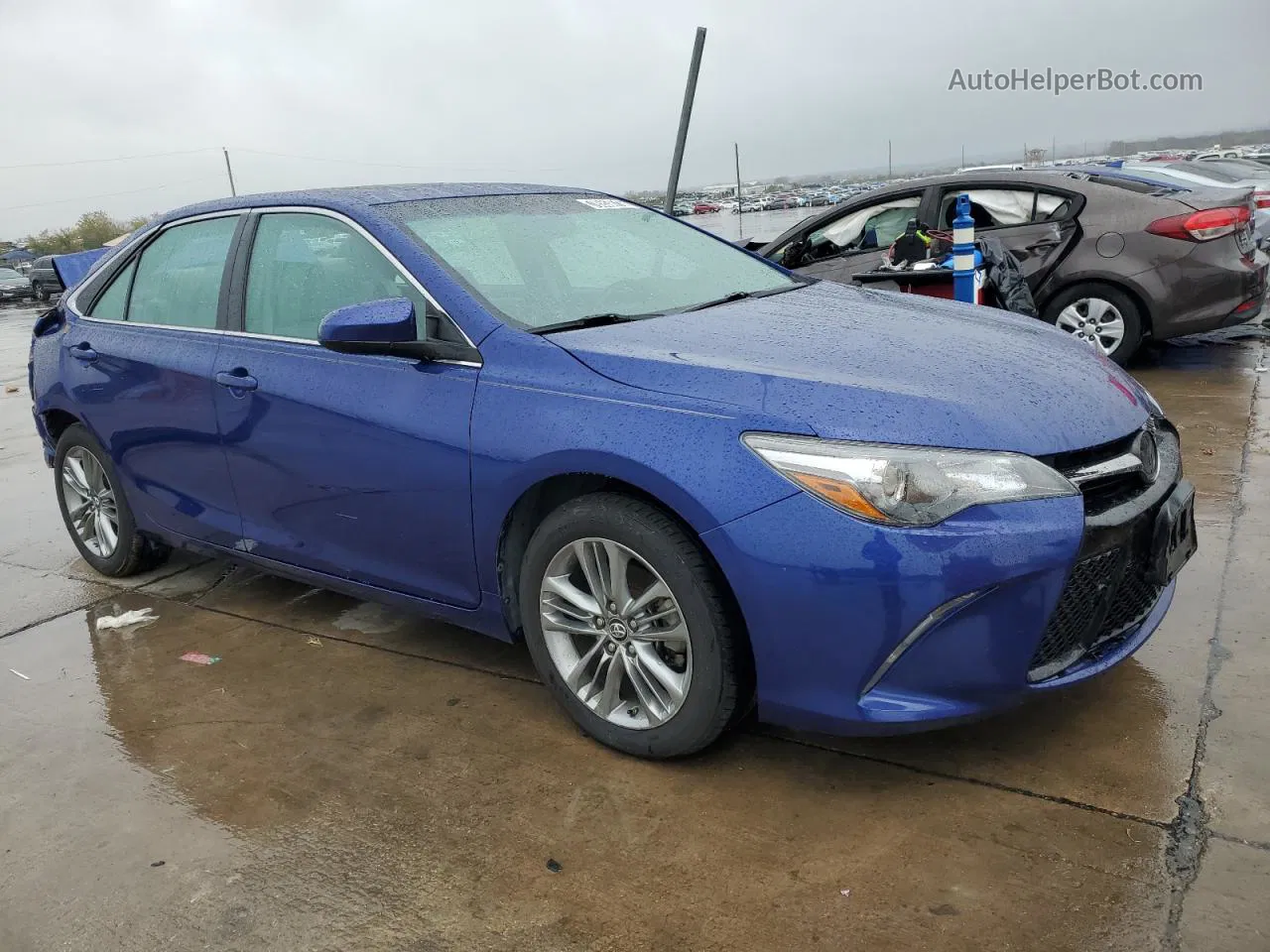 2016 Toyota Camry Le Blue vin: 4T1BF1FK6GU605905