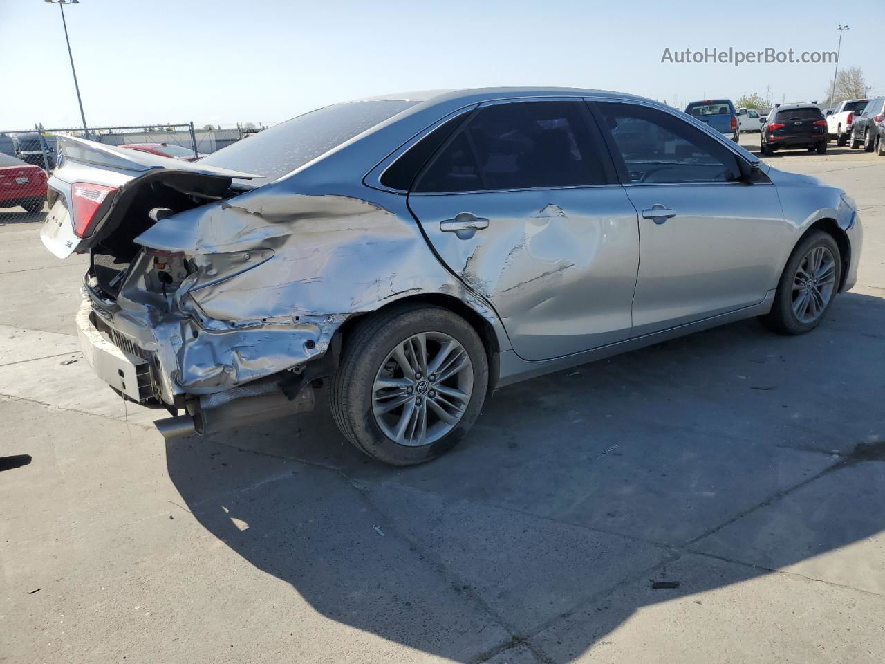 2016 Toyota Camry Le Silver vin: 4T1BF1FK7GU141135