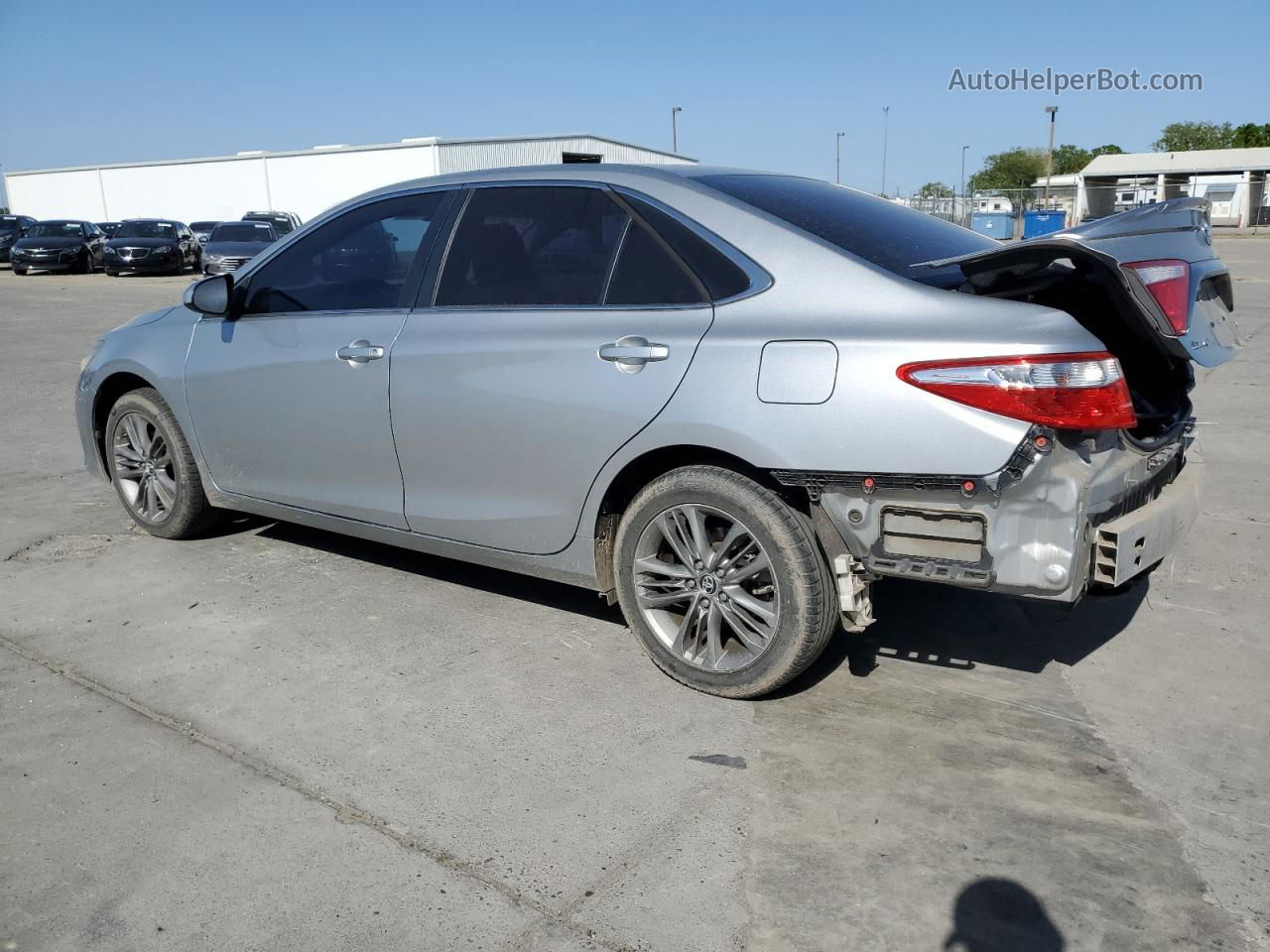 2016 Toyota Camry Le Silver vin: 4T1BF1FK7GU141135