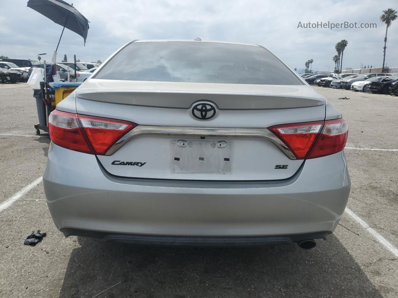 2016 Toyota Camry Le Silver vin: 4T1BF1FK7GU218196