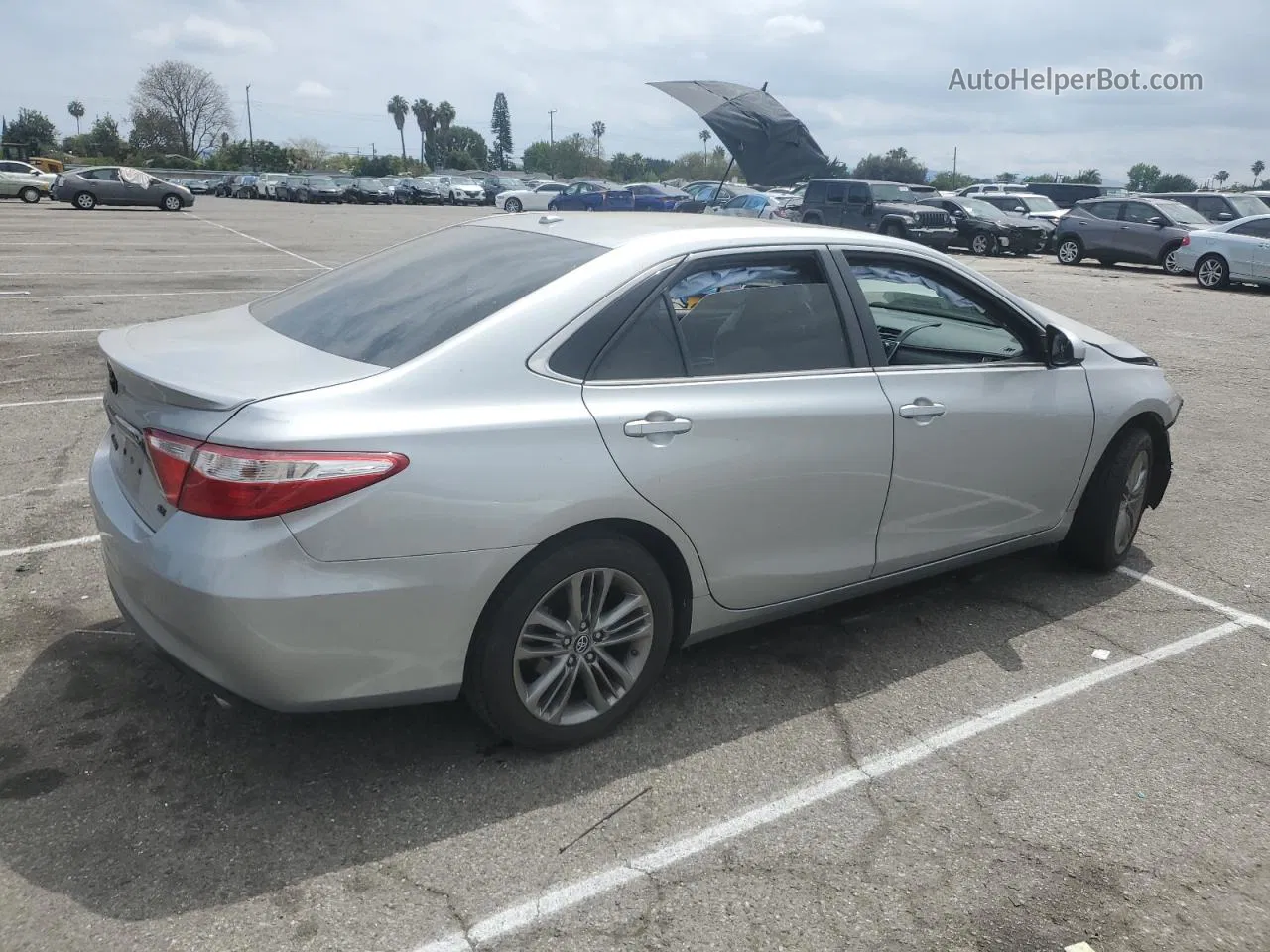 2016 Toyota Camry Le Silver vin: 4T1BF1FK7GU218196