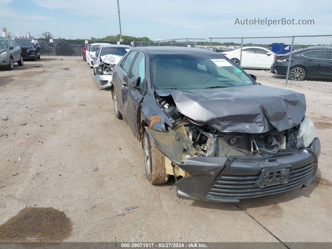 2016 Toyota Camry Le Серый vin: 4T1BF1FK7GU244295