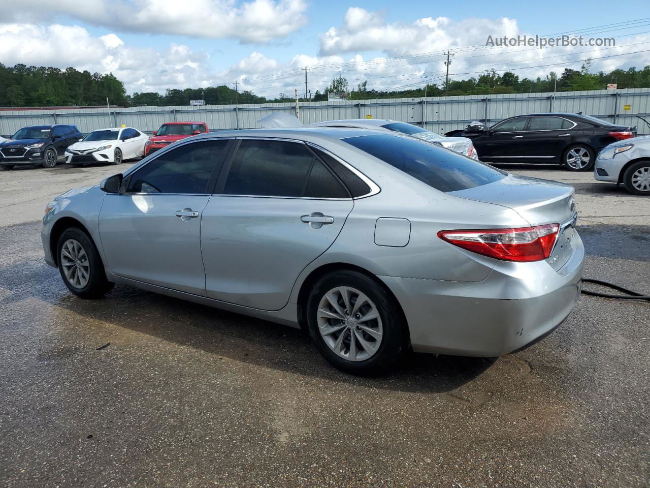 2017 Toyota Camry Le Silver vin: 4T1BF1FK7HU376202