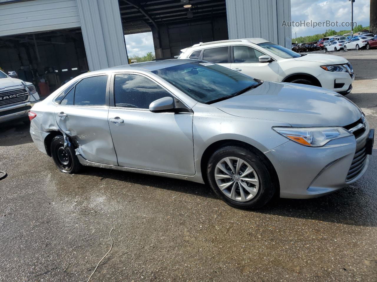 2017 Toyota Camry Le Silver vin: 4T1BF1FK7HU376202