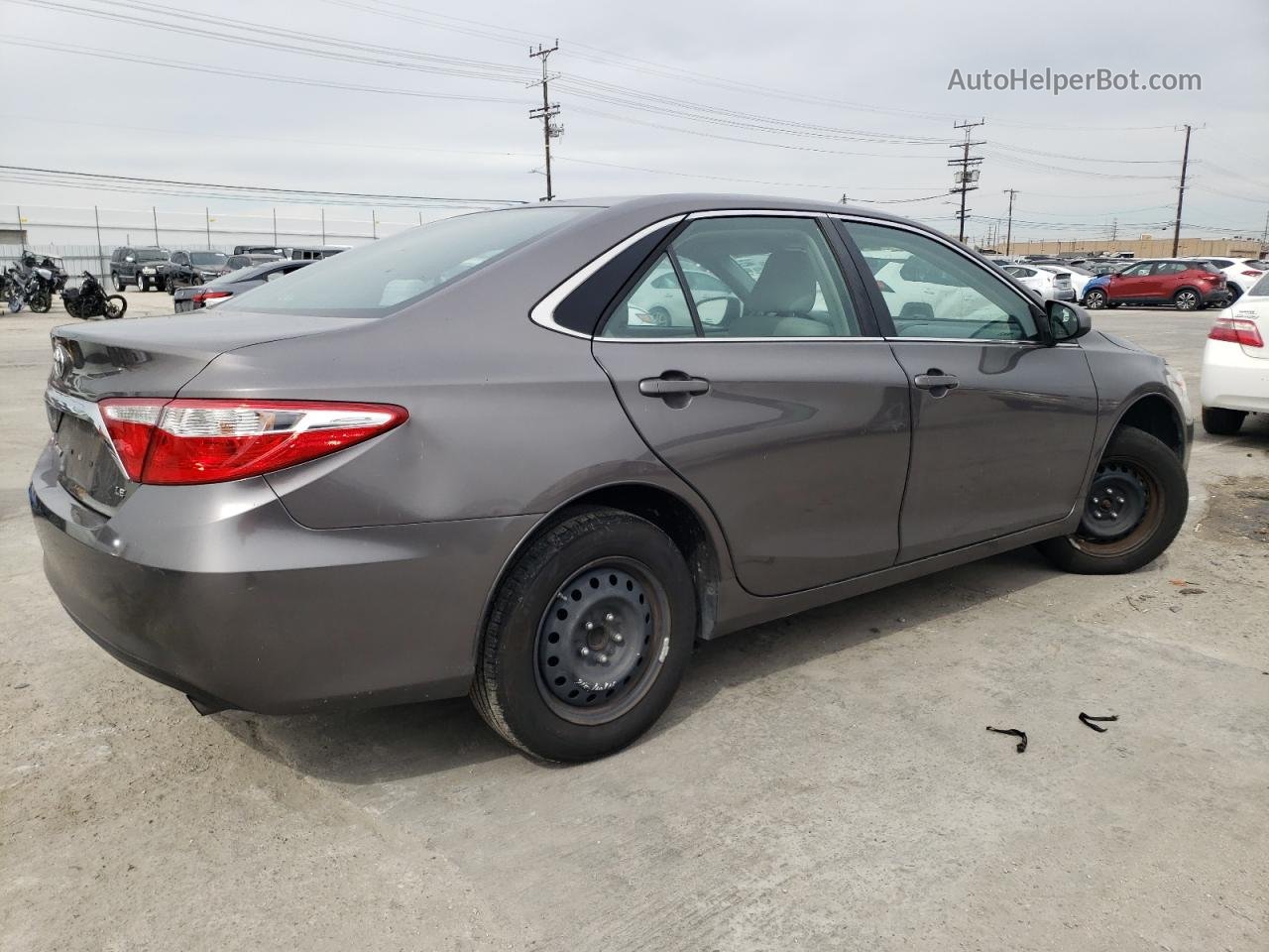 2017 Toyota Camry Le Gray vin: 4T1BF1FK7HU397406