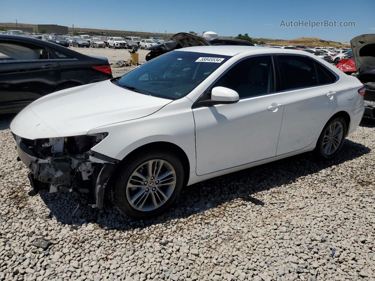 2017 Toyota Camry Le White vin: 4T1BF1FK7HU625680