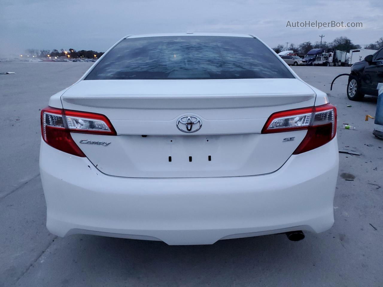 2012 Toyota Camry Base White vin: 4T1BF1FK8CU530344