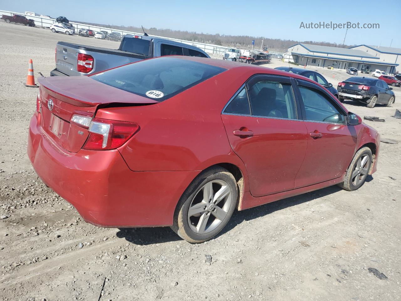 2012 Toyota Camry Base Red vin: 4T1BF1FK8CU561903