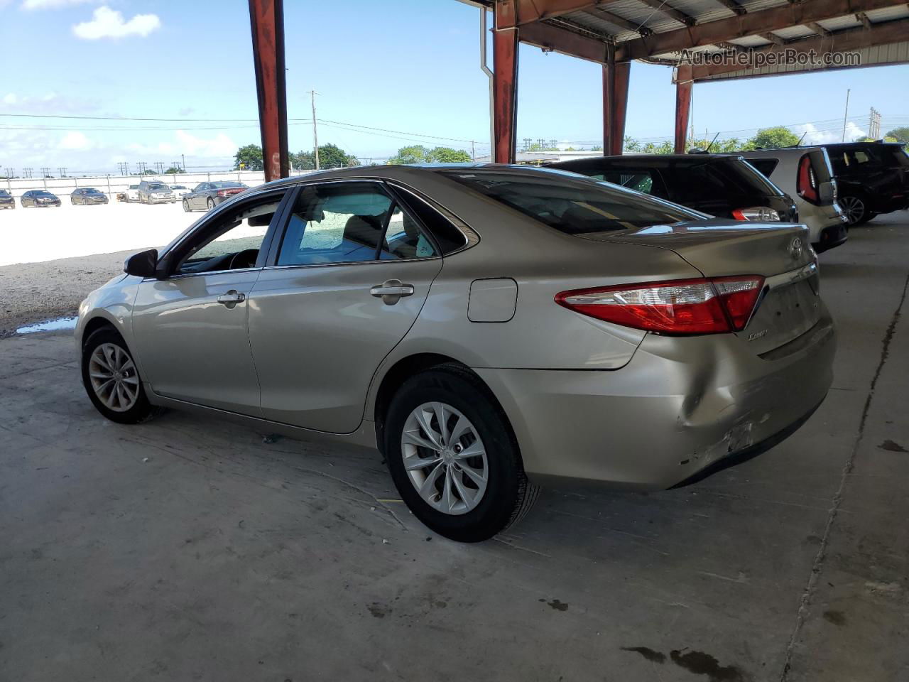 2016 Toyota Camry Le Beige vin: 4T1BF1FK8GU156484