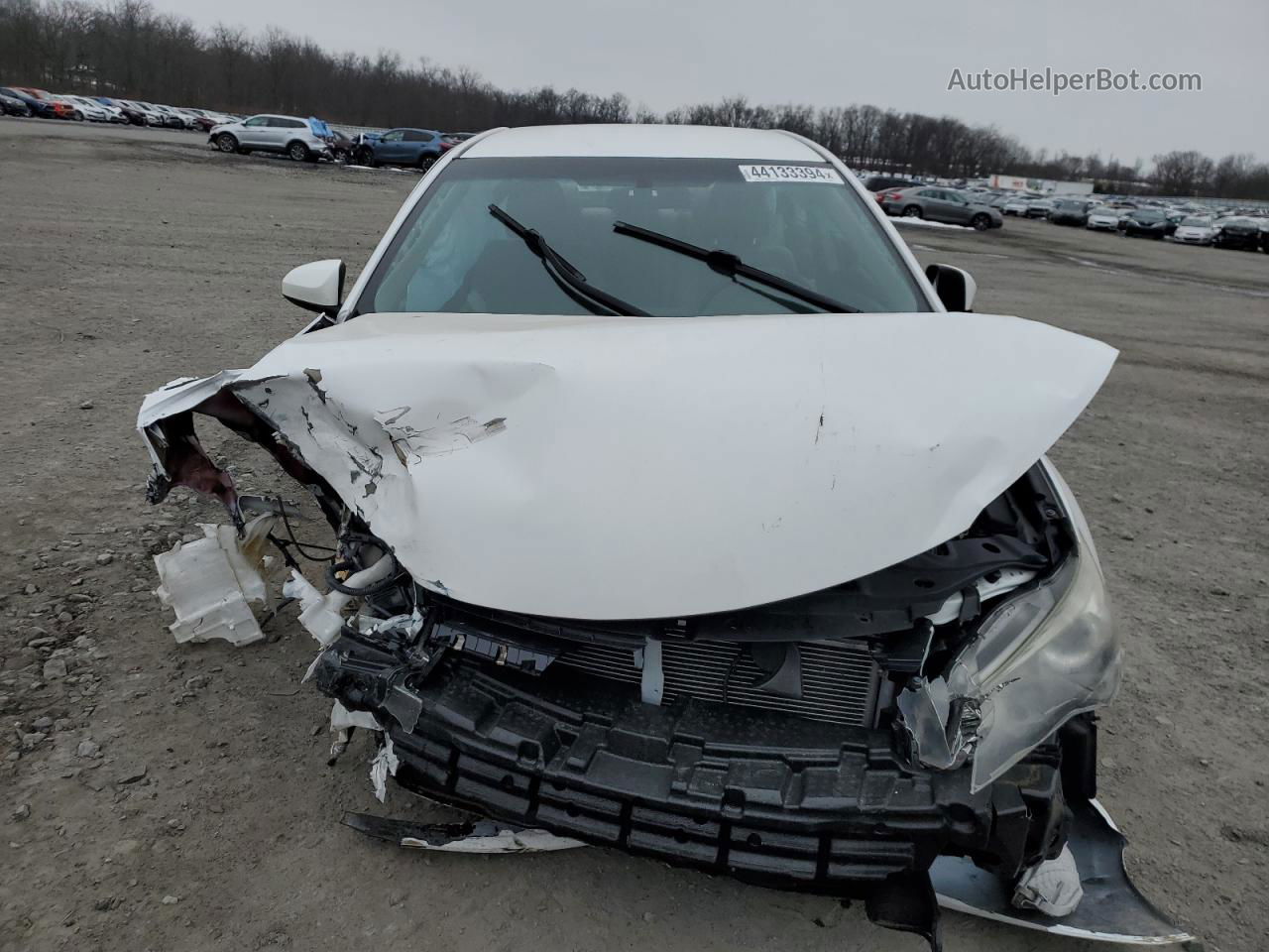 2016 Toyota Camry Le White vin: 4T1BF1FK8GU195611