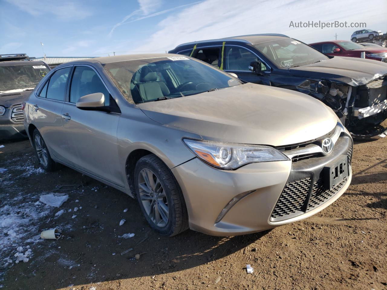 2016 Toyota Camry Le Gold vin: 4T1BF1FK8GU536442
