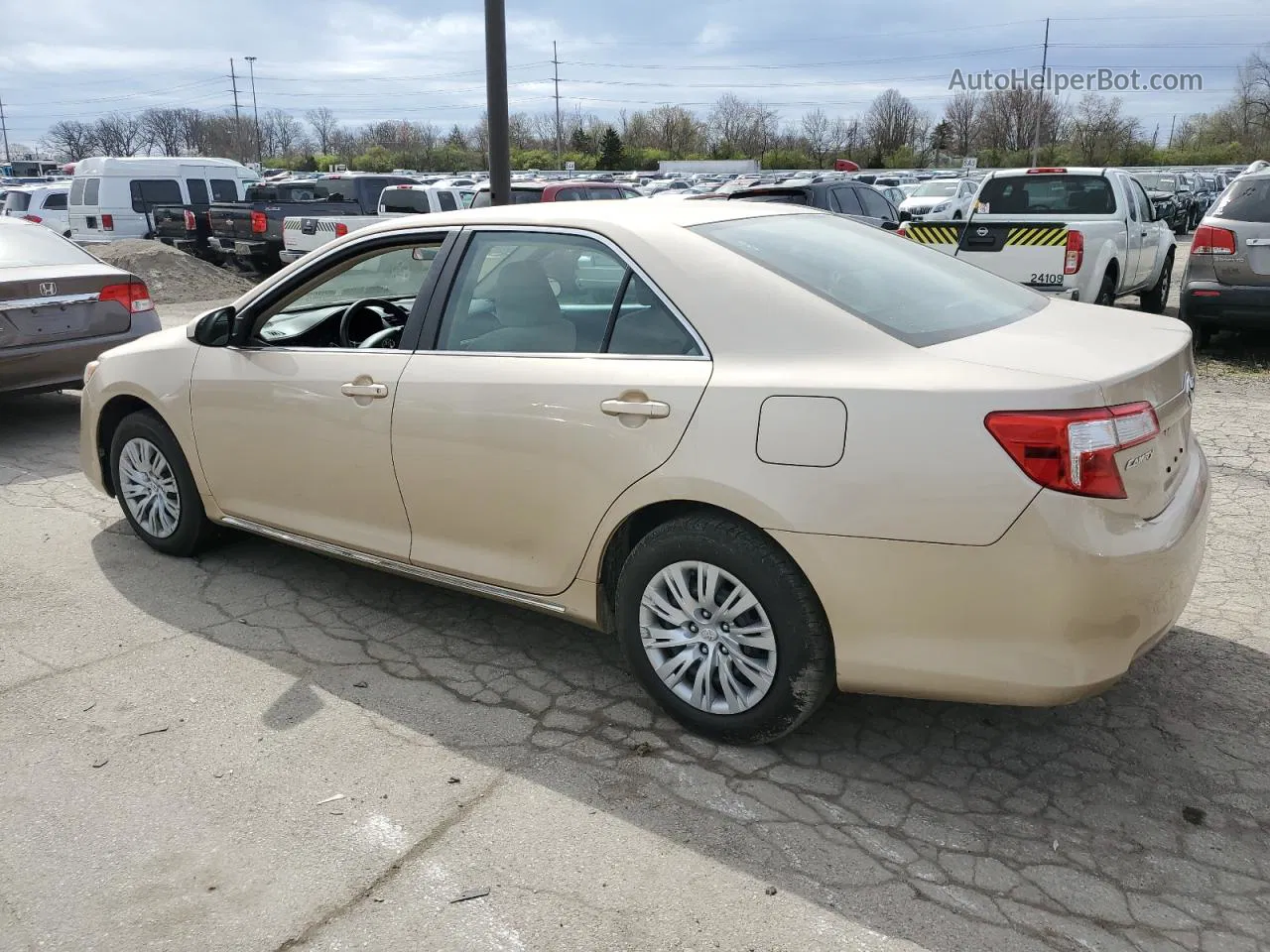 2012 Toyota Camry Base Золотой vin: 4T1BF1FK9CU102315