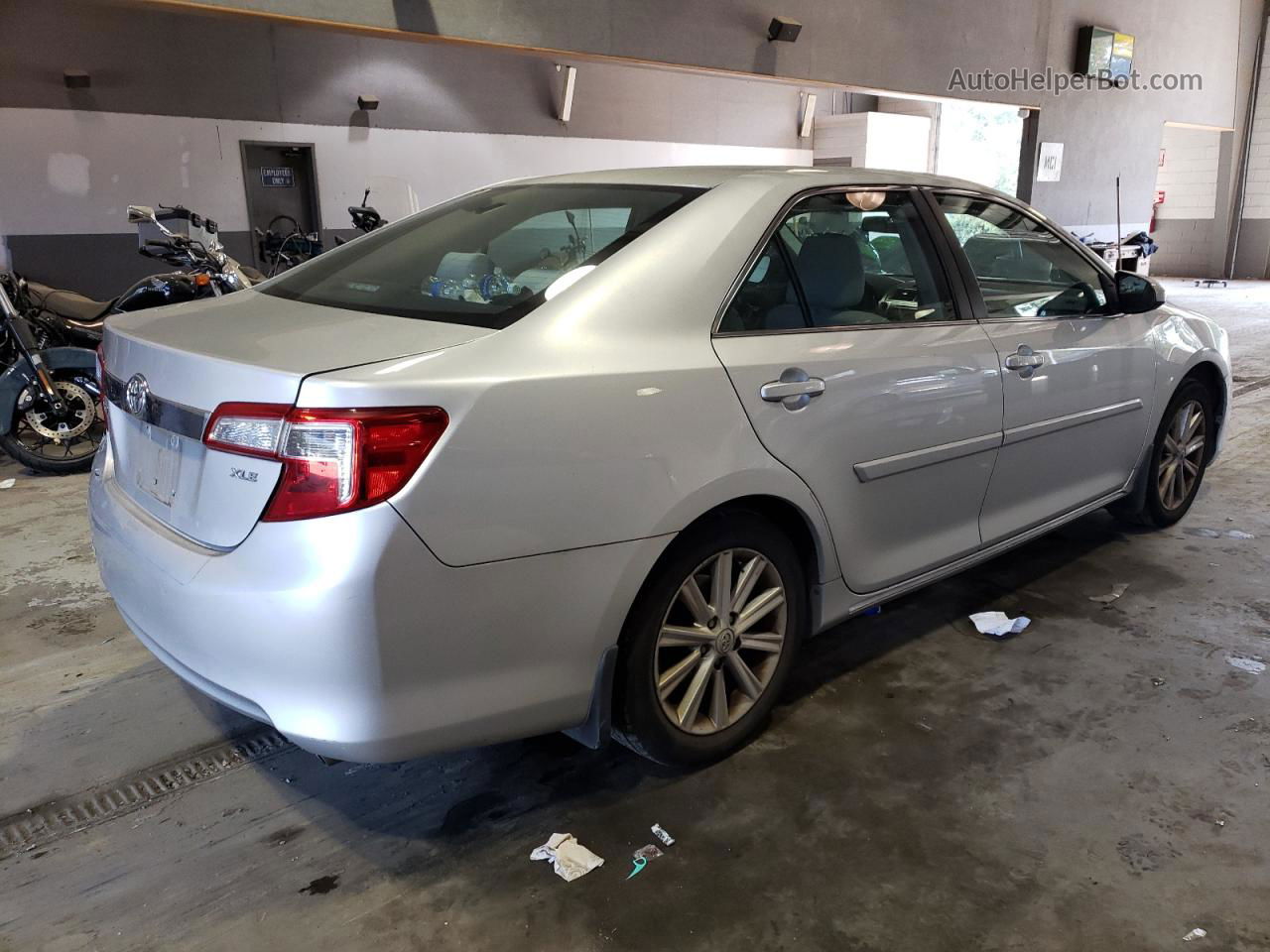 2012 Toyota Camry Base Серебряный vin: 4T1BF1FK9CU604631