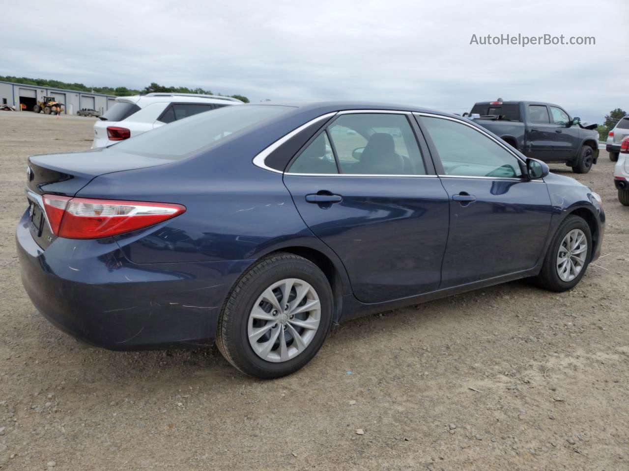 2016 Toyota Camry Le Blue vin: 4T1BF1FK9GU540872