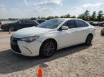 2016 Toyota Camry Le White vin: 4T1BF1FK9GU557719