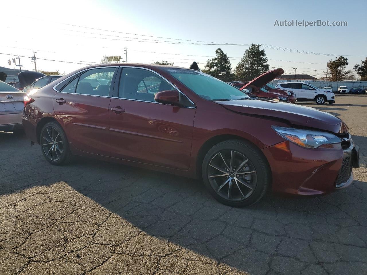 2016 Toyota Camry Le Red vin: 4T1BF1FK9GU597671