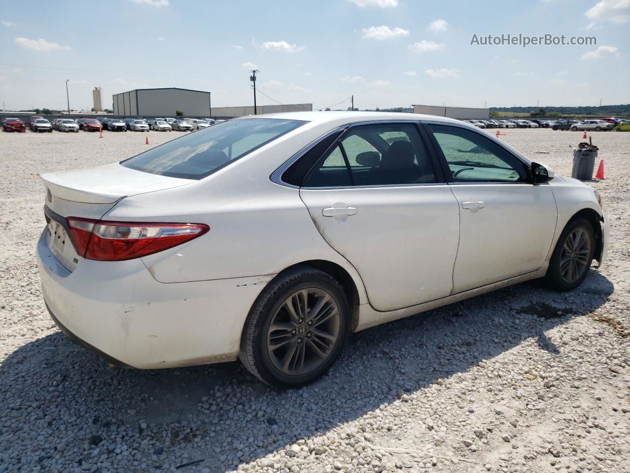 2017 Toyota Camry Le Белый vin: 4T1BF1FK9HU658194