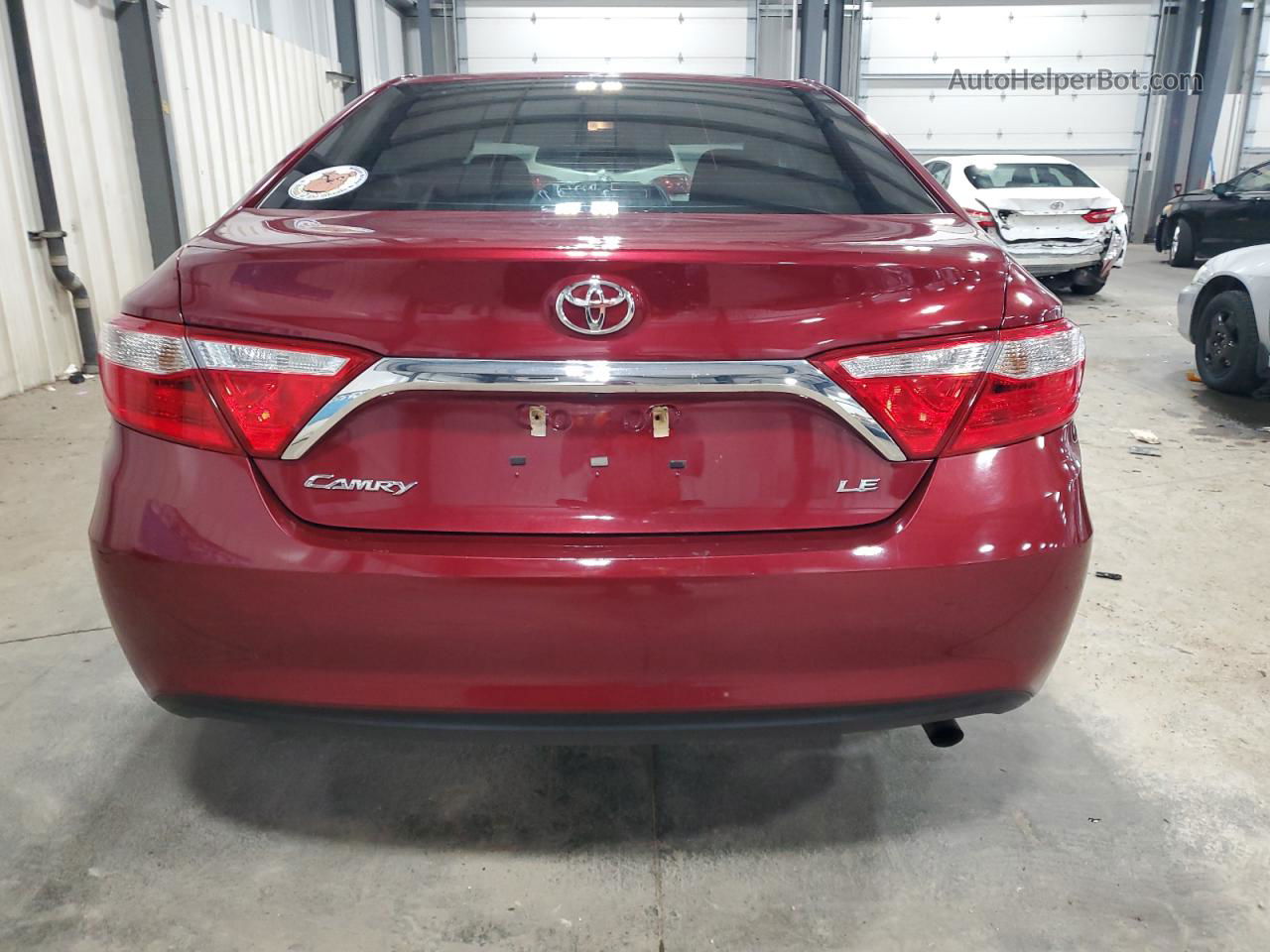 2017 Toyota Camry Le Red vin: 4T1BF1FK9HU708978