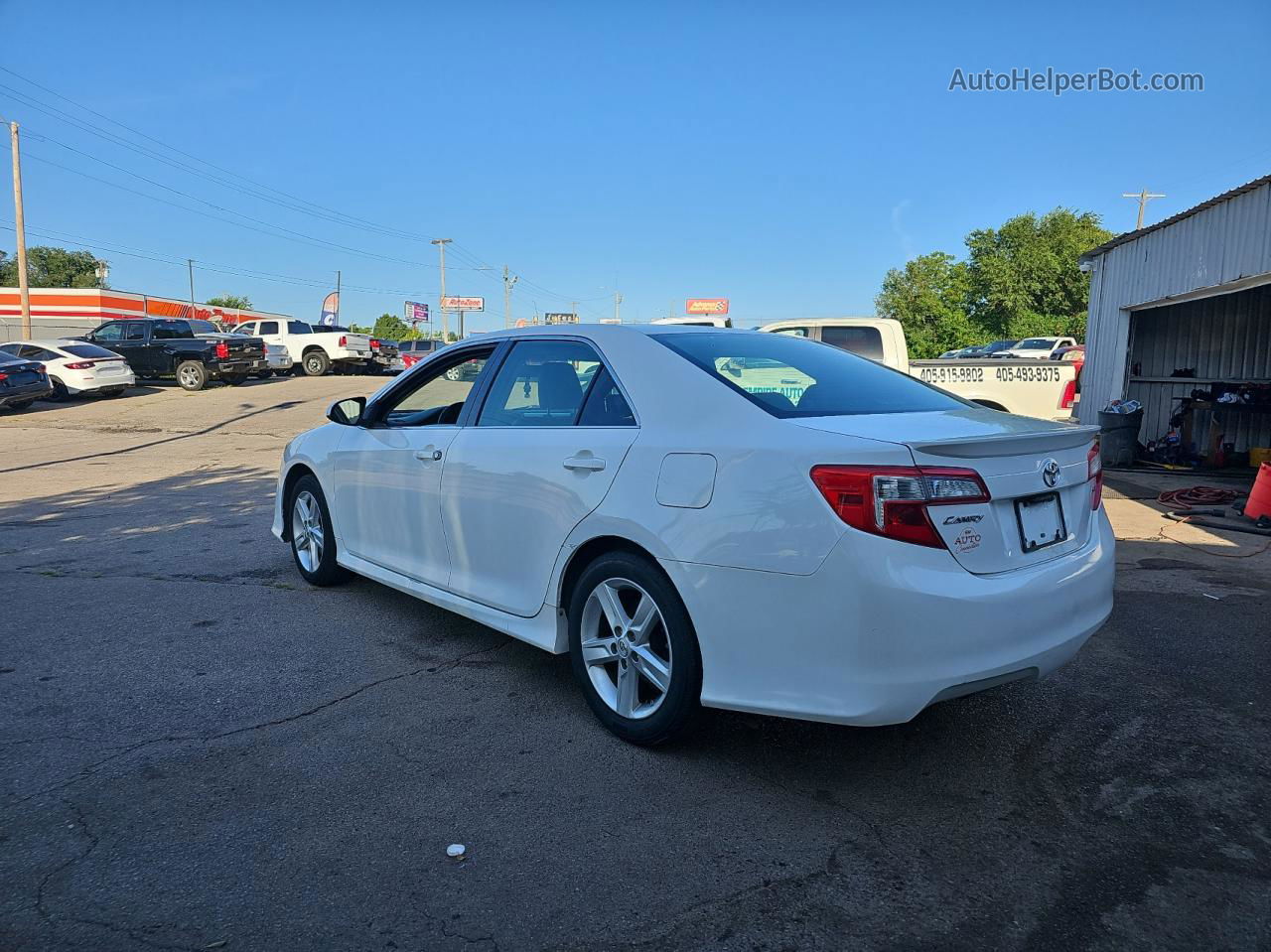 2012 Toyota Camry Base White vin: 4T1BF1FKXCU195295