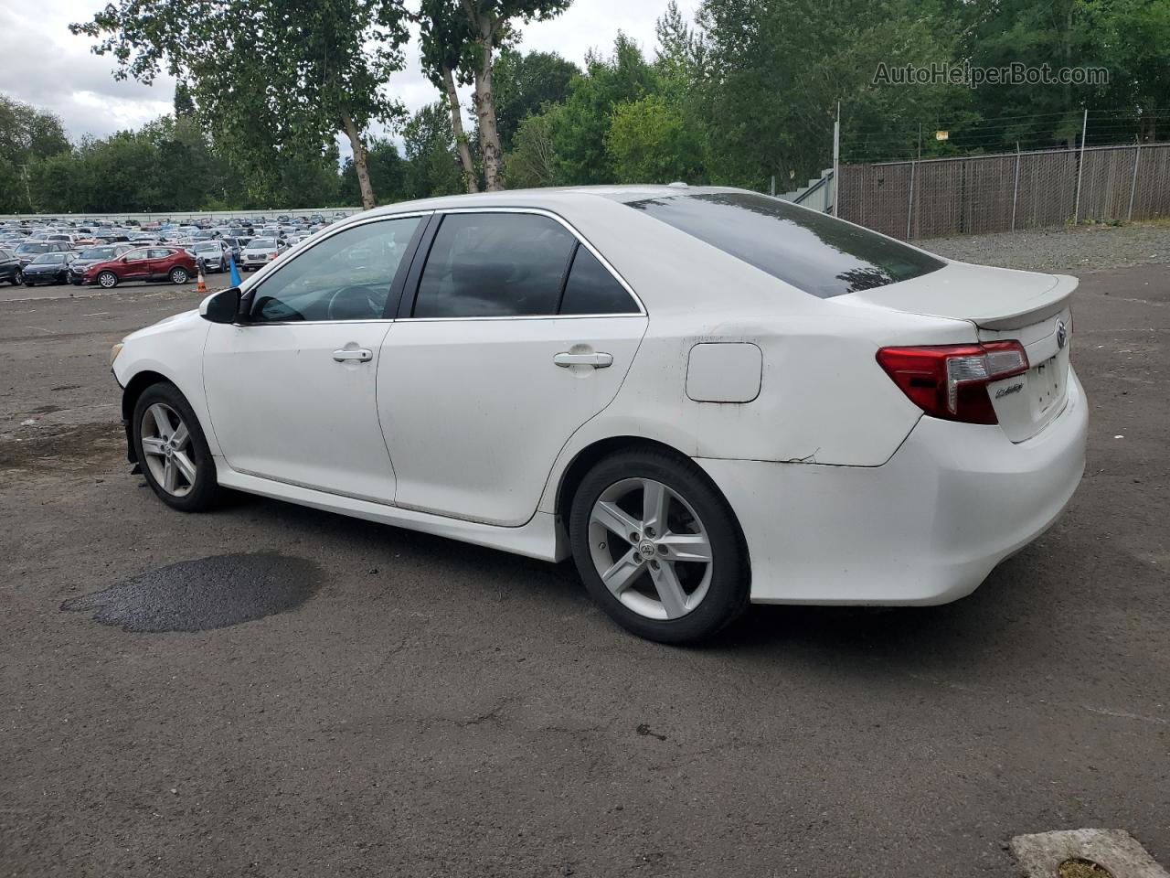 2012 Toyota Camry Base White vin: 4T1BF1FKXCU567413