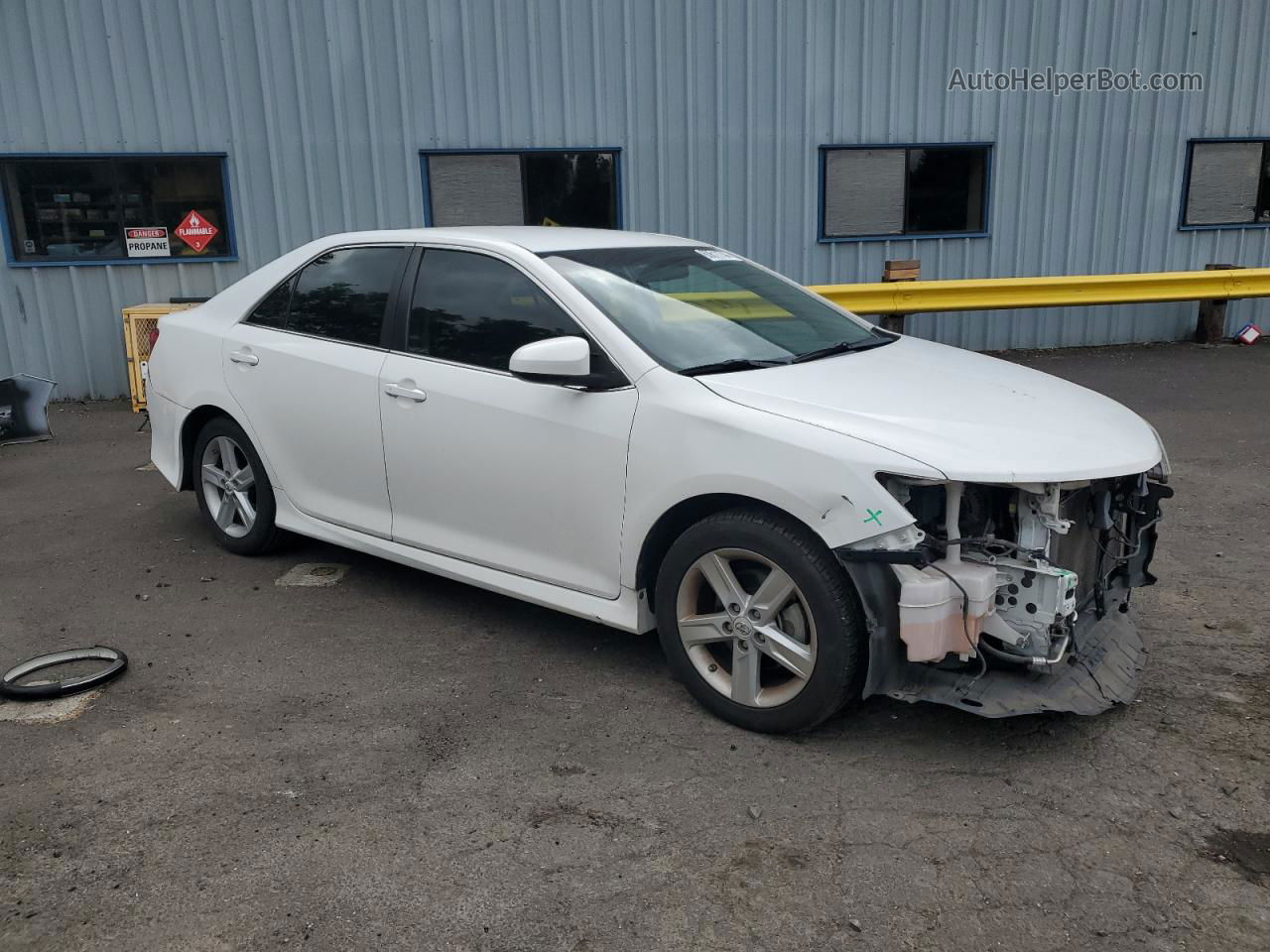 2012 Toyota Camry Base White vin: 4T1BF1FKXCU567413