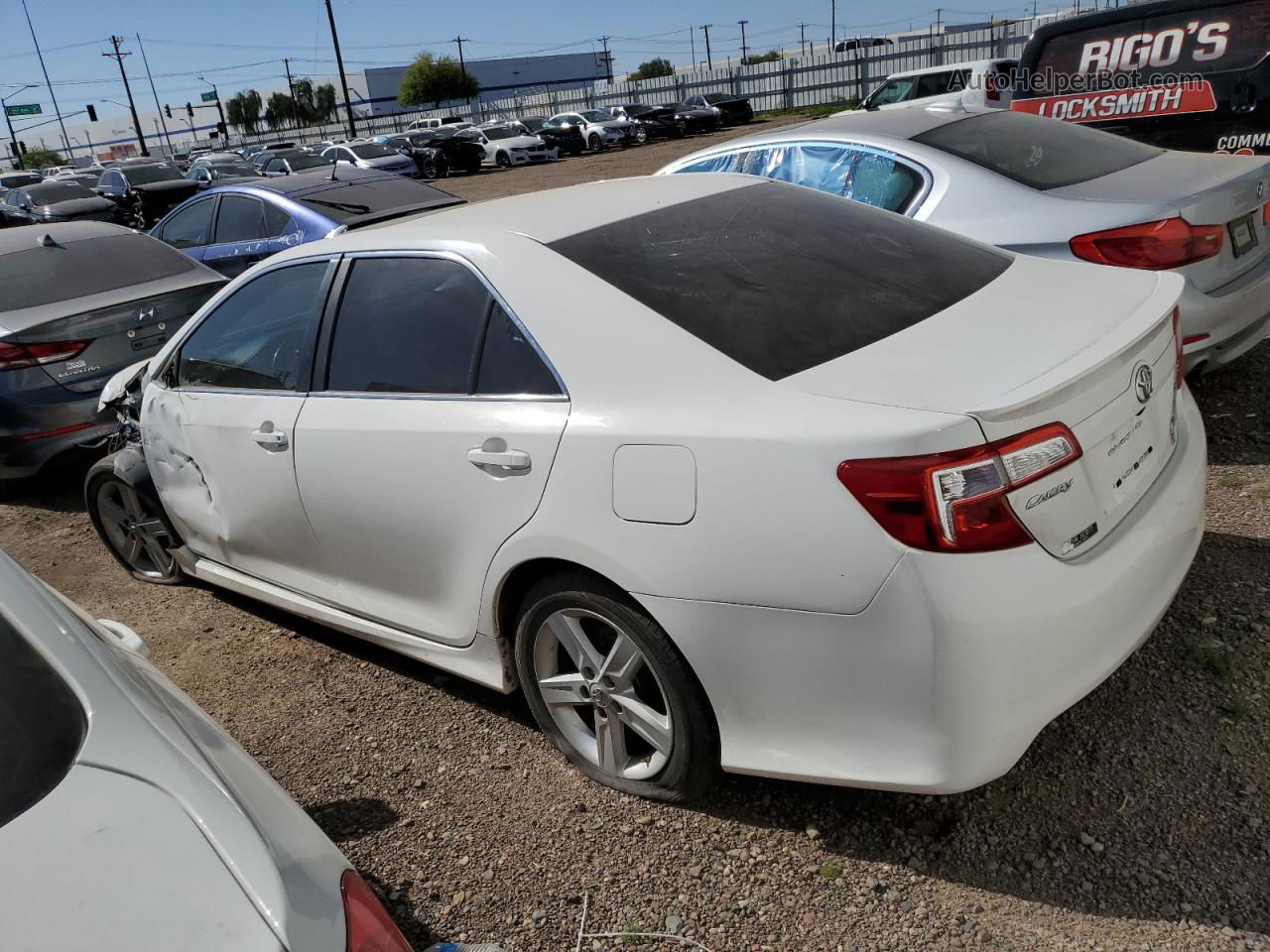 2012 Toyota Camry Base White vin: 4T1BF1FKXCU569890