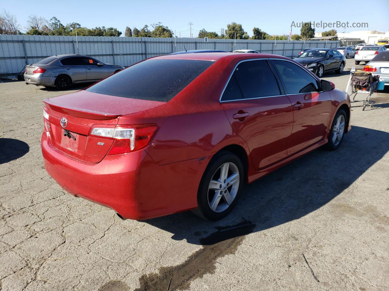 2012 Toyota Camry Base Red vin: 4T1BF1FKXCU588083