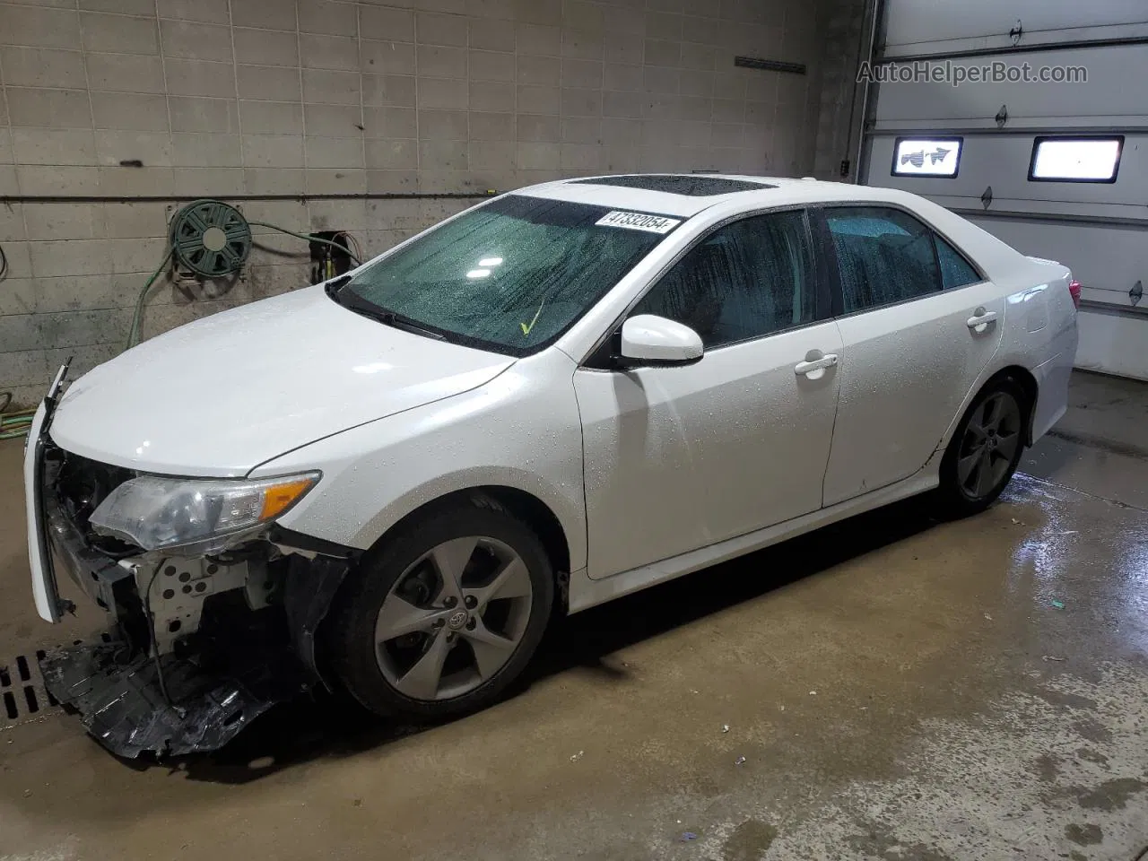 2012 Toyota Camry Base White vin: 4T1BF1FKXCU622555