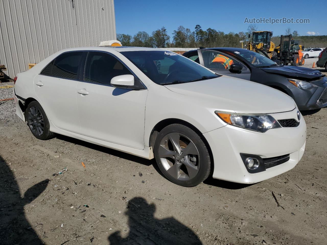 2012 Toyota Camry Base White vin: 4T1BF1FKXCU631935