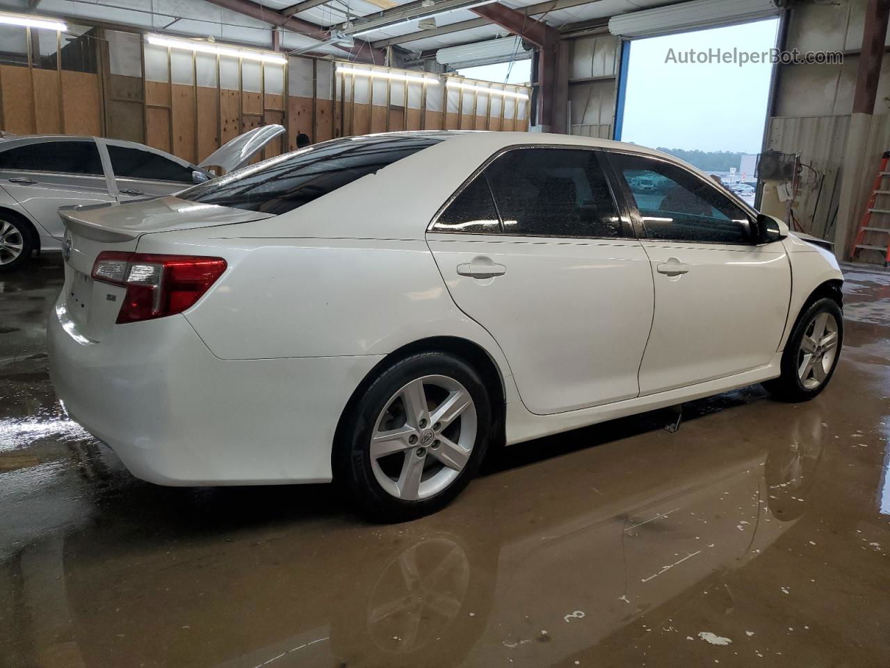 2014 Toyota Camry L White vin: 4T1BF1FKXEU422875