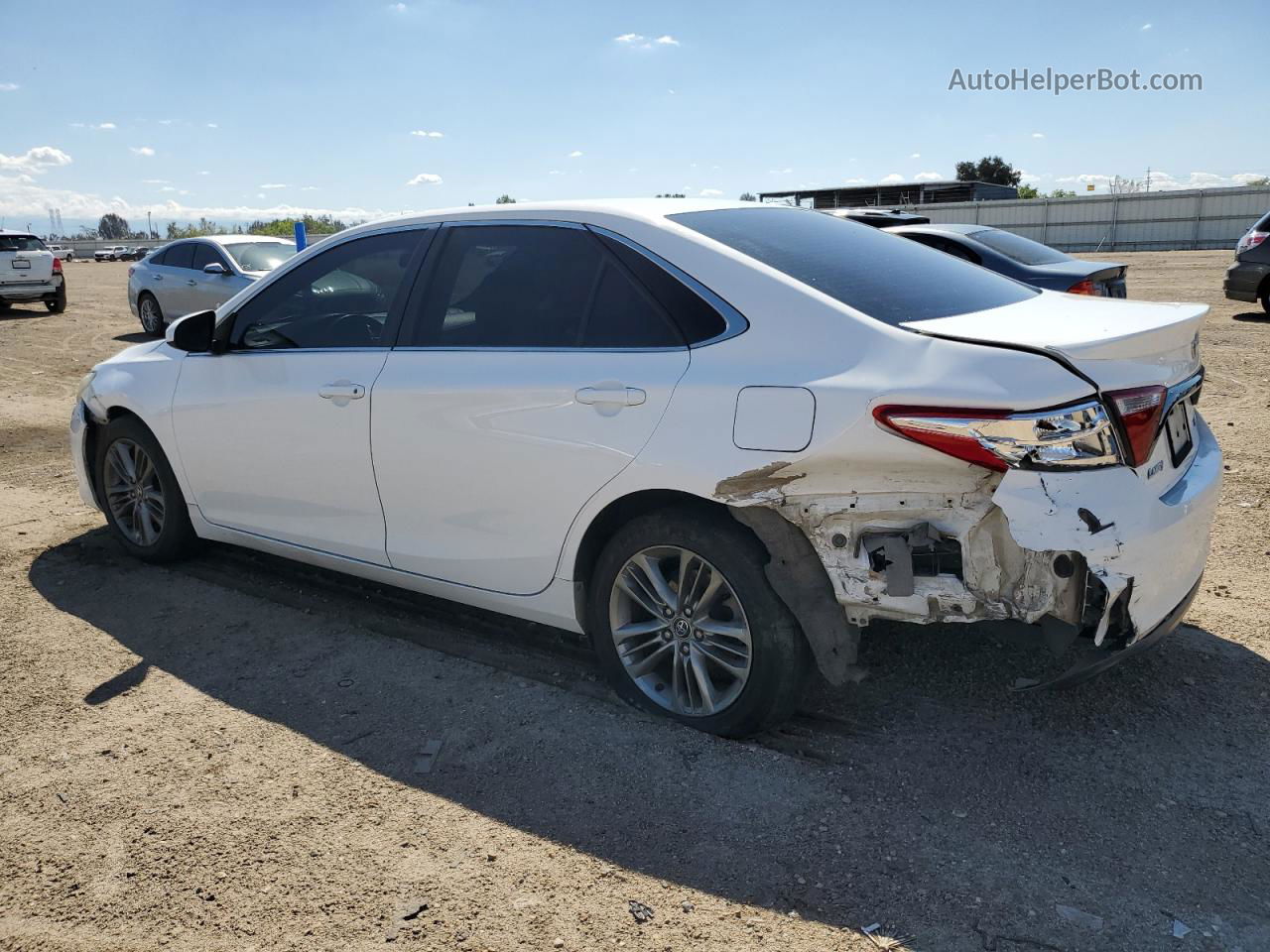 2016 Toyota Camry Le White vin: 4T1BF1FKXGU182990