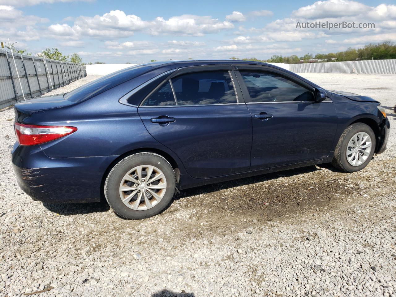 2016 Toyota Camry Le Синий vin: 4T1BF1FKXGU508223