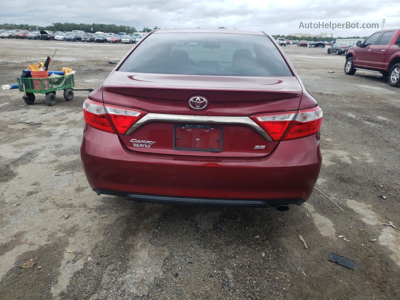 2016 Toyota Camry Le Red vin: 4T1BF1FKXGU530500